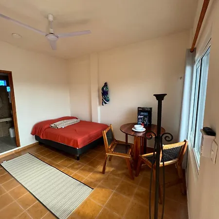 Estudio Cerca Del Mar